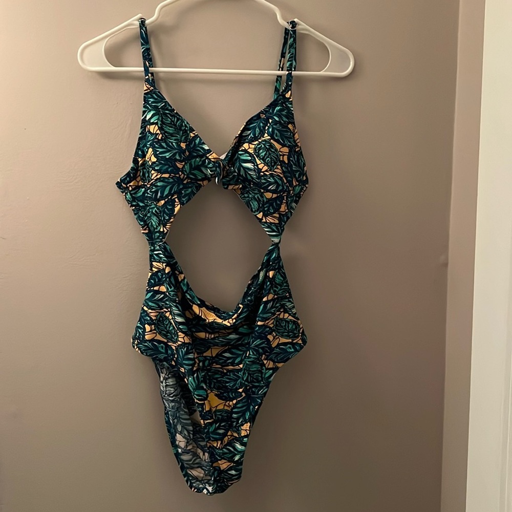 Women’s one piece swimsuit